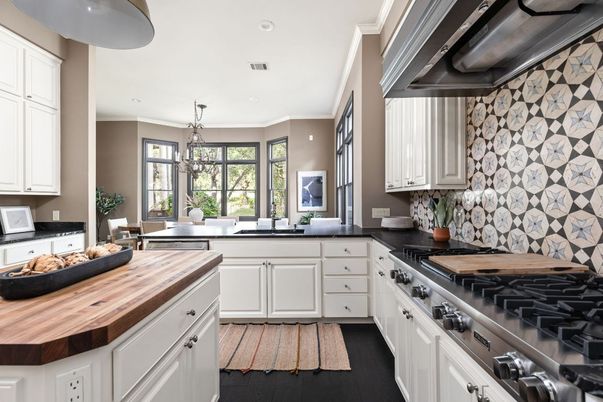 Chandelier, Interior, Kitchen, Pendant Lights, Recessed Lighting, Stainless Steel Appliances