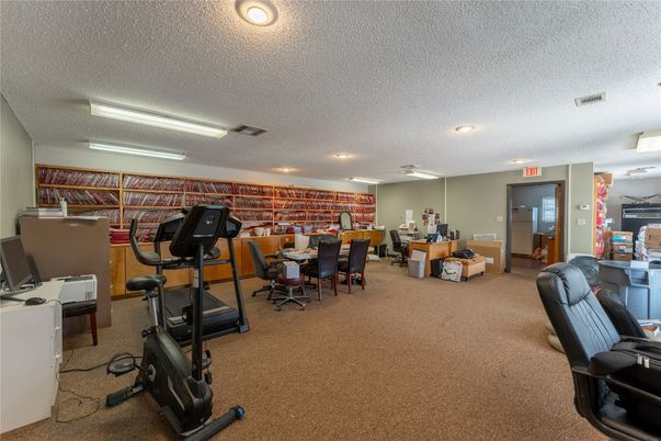 Dining room, Fitness Equipment, Interior, Recessed Lighting
