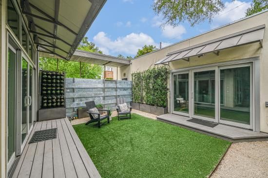 Backyard, Exterior