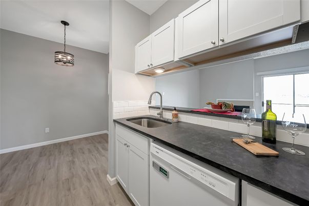Interior, Kitchen, Pendant Lights, Wood Texture Flooring