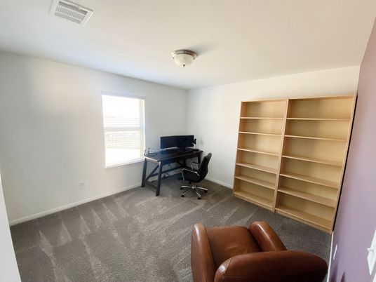 Home Office, Interior