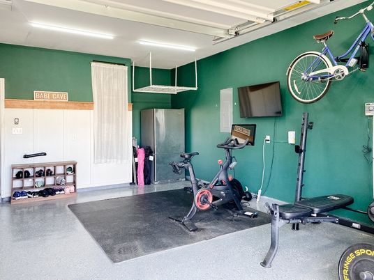 Fitness Equipment, Interior, Recessed Lighting