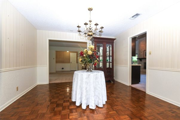 Chandelier, Interior, Recessed Lighting, Wood Texture Flooring