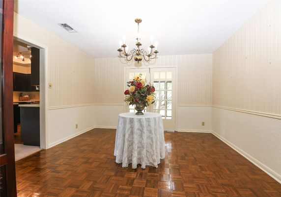 Chandelier, Interior, Wood Texture Flooring