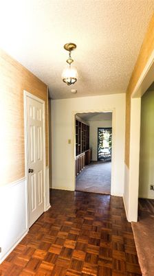 Chandelier, Empty room, Interior, Wood Texture Flooring