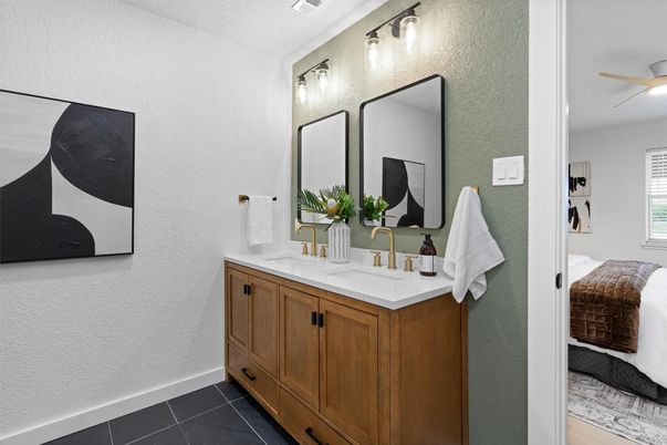 Bathroom, Dual Sink Vanities, Interior