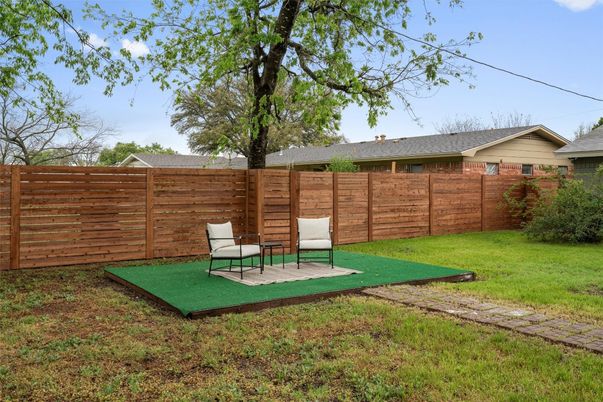Backyard, Exterior