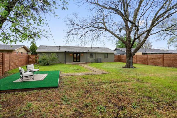 Backyard, Exterior
