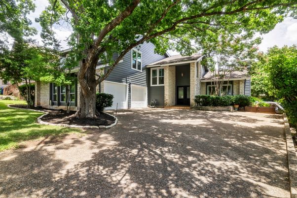 Attached, Backyard, Exterior, Facade, Split Level