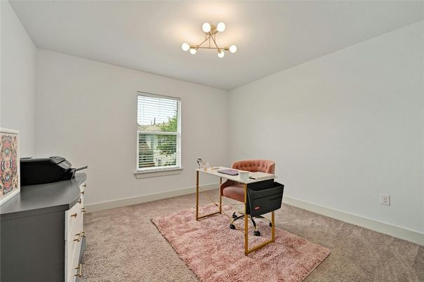 Home Office, Interior