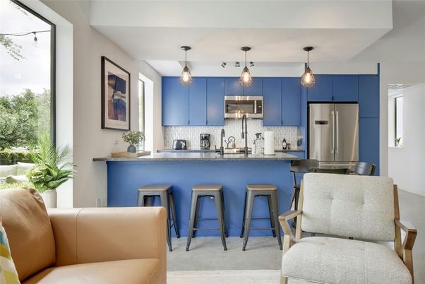 Interior, Kitchen, Pendant Lights, Stainless Steel Appliances