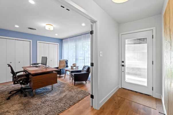 Home Office, Interior, Recessed Lighting, Wood Texture Flooring