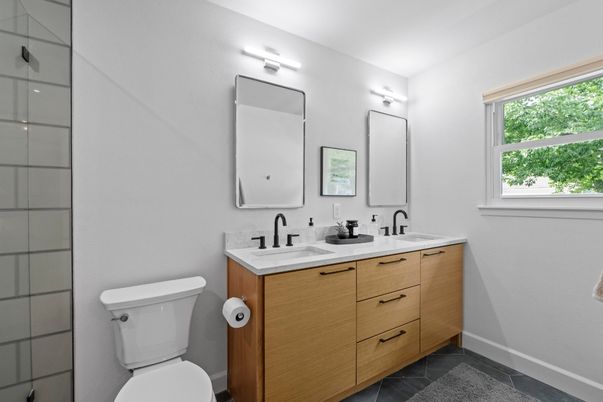 Bathroom, Dual Sink Vanities, Interior