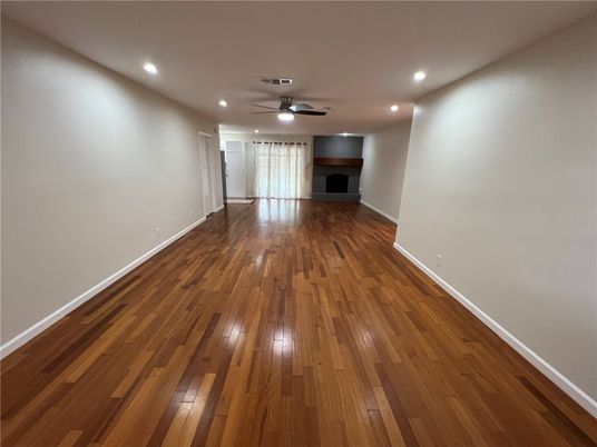 Empty room, Interior, Recessed Lighting, Wood Texture Flooring