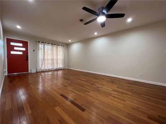 Empty room, Interior, Recessed Lighting, Wood Texture Flooring