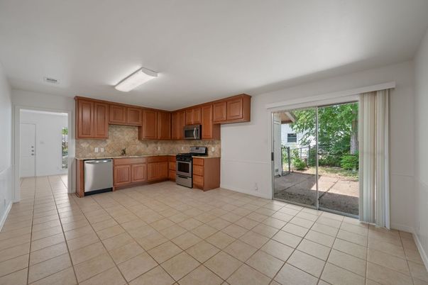 Interior, Kitchen, Stainless Steel Appliances