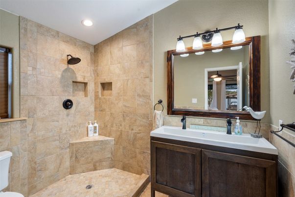 Bathroom, Interior, Recessed Lighting