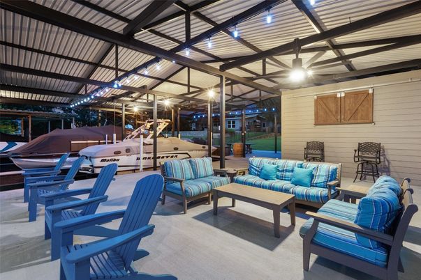 Exterior, Hot Tub