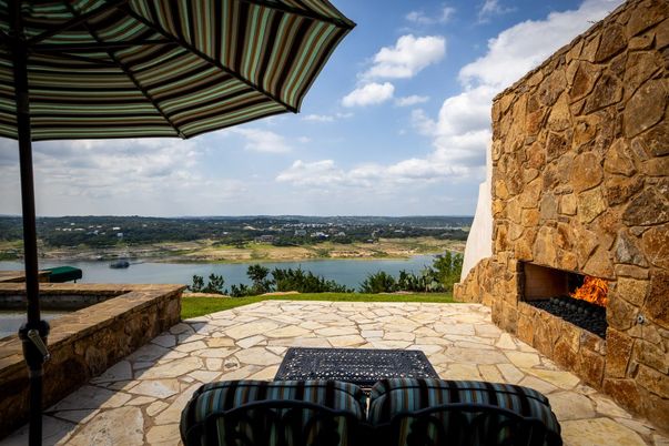 Exterior, Fireplace, Water