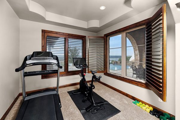 Fitness Equipment, Interior, Recessed Lighting, Water