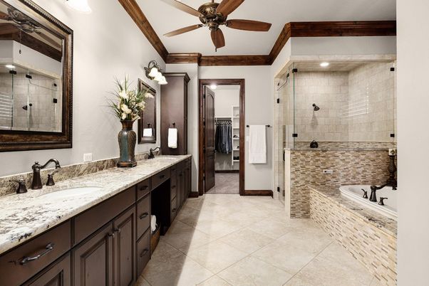 Bathroom, Dual Sink Vanities, Interior, Recessed Lighting
