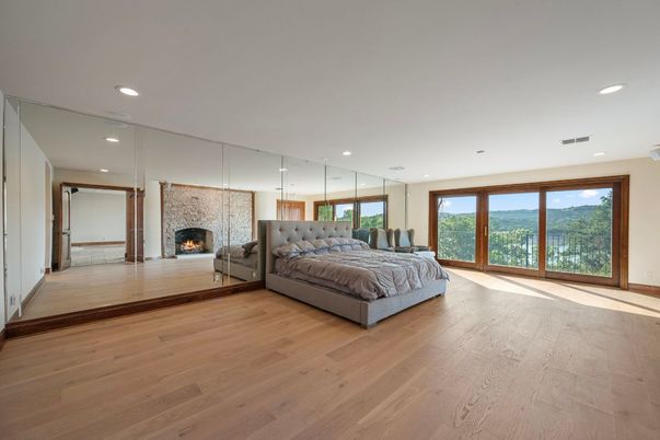 Bedroom, Fireplace, Interior, Recessed Lighting, Wood Texture Flooring