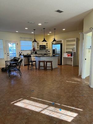 Dining room, Interior, Kitchen, Pendant Lights, Recessed Lighting, Stainless Steel Appliances