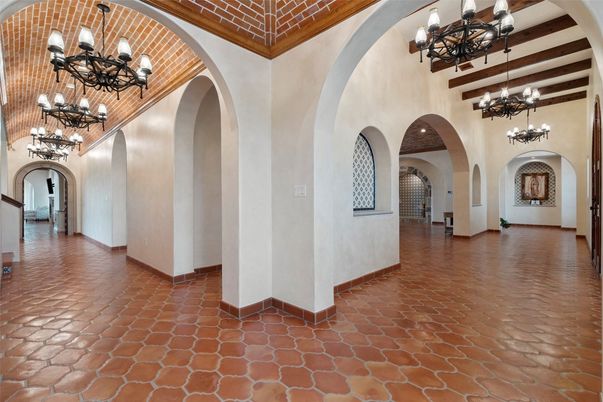 Chandelier, Interior, Wooden Beams