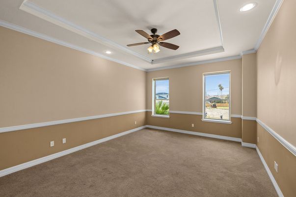 Empty room, Interior, Recessed Lighting