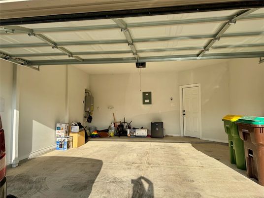 Garage, Interior