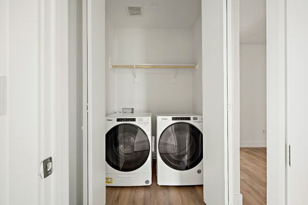 Interior, Utility Closets, Washer, Wood Texture Flooring