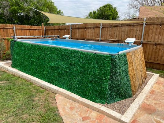 Exterior, Pool