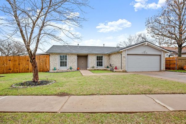 Attached, Exterior, Facade, Brick Facade, Ranch