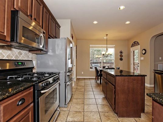 Dining room, Interior, Kitchen, Pendant Lights, Recessed Lighting, Stainless Steel Appliances