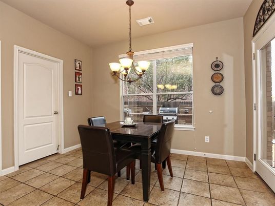 Chandelier, Dining room, Interior