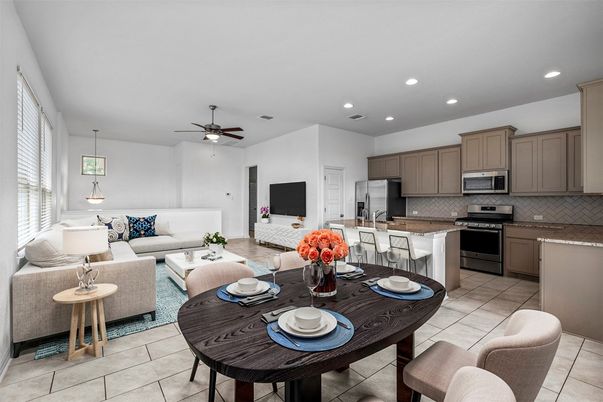 Dining room, Interior, Kitchen, Living room, Pendant Lights, Recessed Lighting, Stainless Steel Appliances