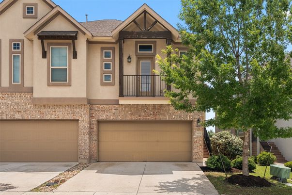 Attached, Exterior, Facade, Brick Traditional