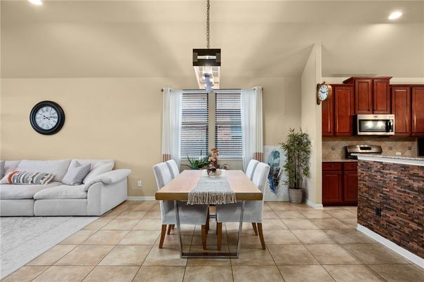 Dining room, Interior, Kitchen, Pendant Lights, Recessed Lighting, Stainless Steel Appliances