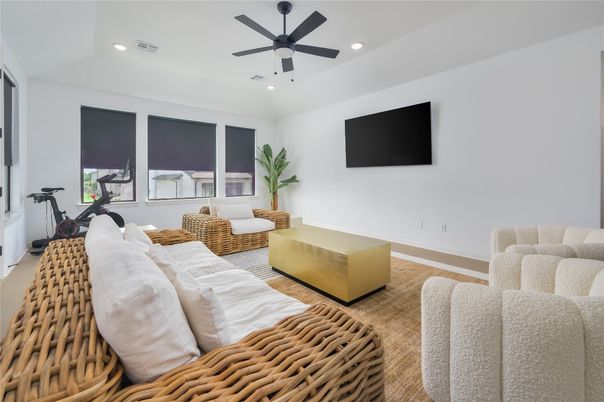 Bedroom, Fitness Equipment, Interior, Living room, Recessed Lighting