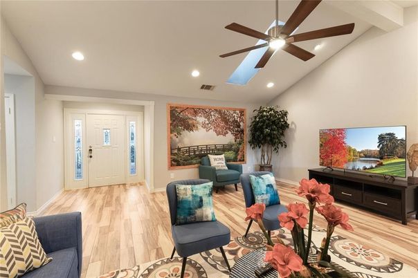 Interior, Recessed Lighting, Wood Texture Flooring