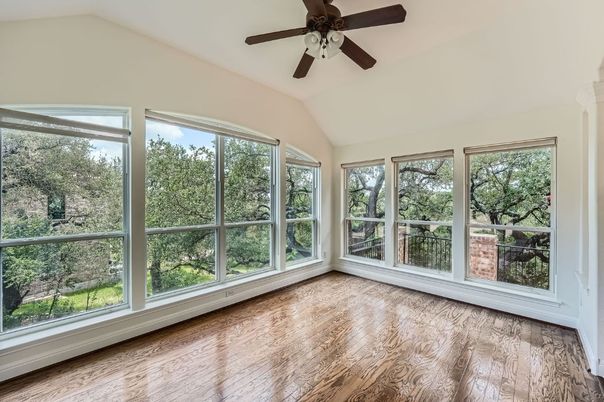 Empty room, Interior, Sun Room, Wood Texture Flooring