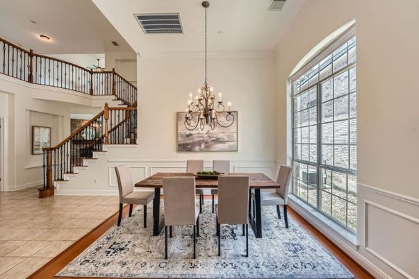 Chandelier, Dining room, Interior, Recessed Lighting, Wood Texture Flooring