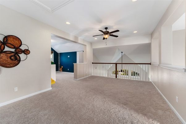 Empty room, Interior, Recessed Lighting