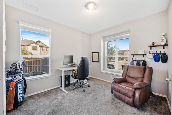 Home Office, Interior