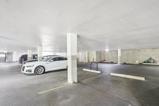 Garage, Interior, Recessed Lighting