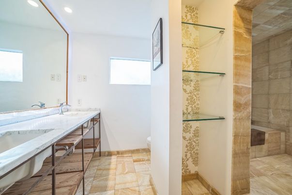 Bathroom, Dual Sink Vanities, Interior, Recessed Lighting