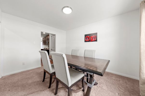 Dining room, Interior