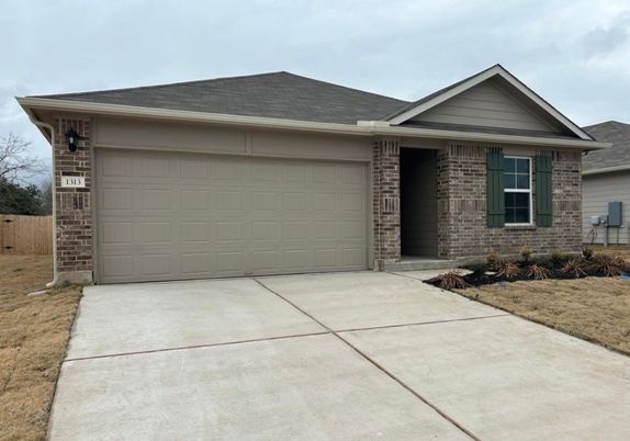Attached, Exterior, Facade, Brick Facade, Ranch