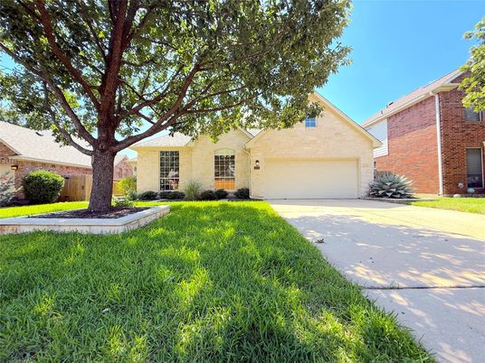Attached, Exterior, Facade, Brick Facade, Ranch