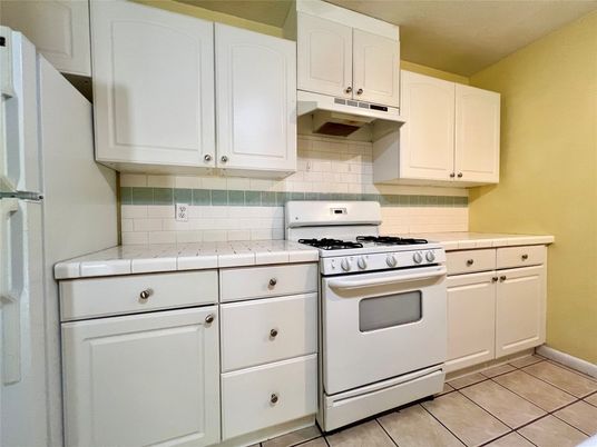 Interior, Kitchen, Tile Countertops